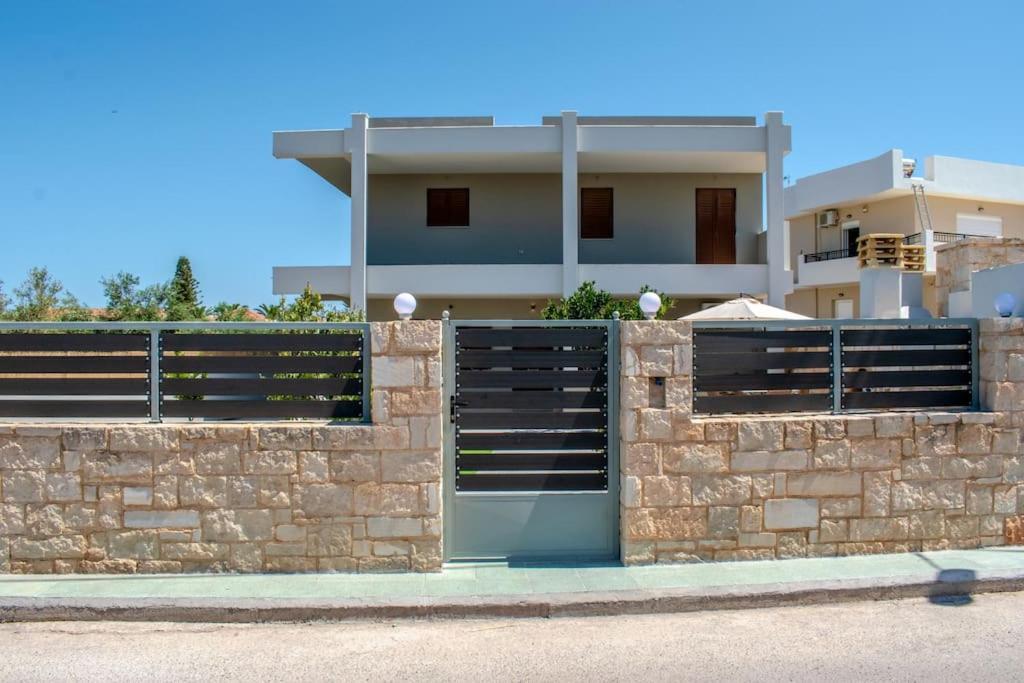 Md Residence Near The Beach W Bbq And Private Parking 헐소니소스 외부 사진