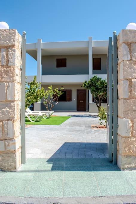 Md Residence Near The Beach W Bbq And Private Parking 헐소니소스 외부 사진